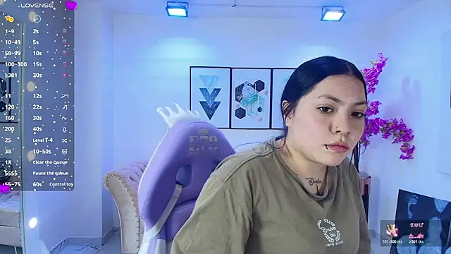 Snapshot of Isa_reel chatting on 07-04-26, 08:02 Isa reel online show from 07-04-26, 08:02