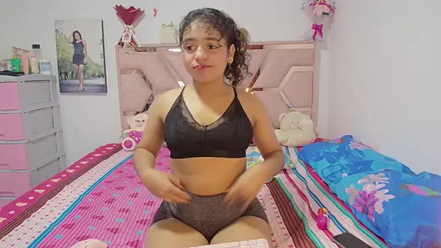 Winnifer Gonzal online show from 03-24-26, 03:06