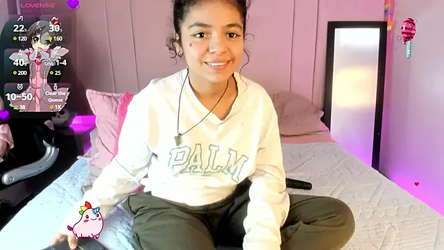 Snapshot of Winnifer_Gonzal chatting on 03-21-25, 07:44 Winnifer Gonzal online show from 03-21-25, 07:44