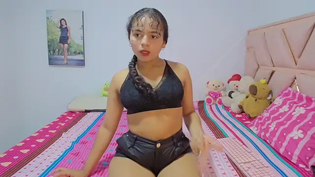 Snapshot of Winnifer_Gonzal chatting on 02-24-26, 03:29 Winnifer Gonzal online show from 02-24-26, 03:29