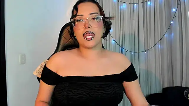 willow poisson online show from 05-16-26, 06:18