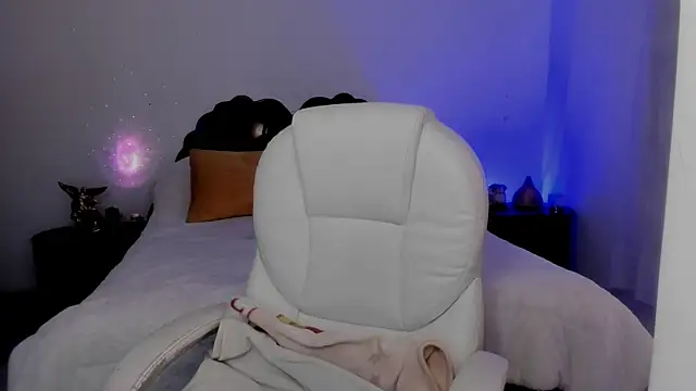 emilydolshe2 online show from 11-20-25, 01:56