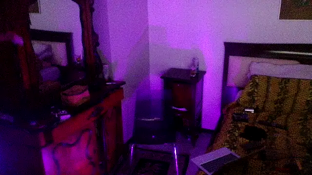 Snapshot of CharlotteVixxens chatting on 04-21-26, 12:56 CharlotteVixxens online show from 04-21-26, 12:56