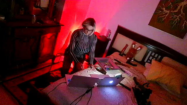 Snapshot of CharlotteVixxens chatting on 03-01-26, 09:59 CharlotteVixxens online show from 03-01-26, 09:59