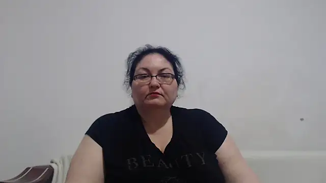 Snapshot of Nykyxo chatting on 05-18-26, 12:00 Nykyxo online show from 05-18-26, 12:00