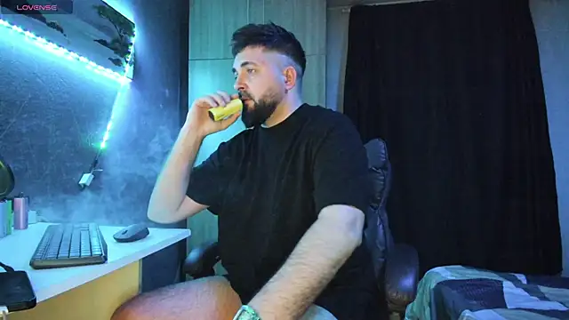 Snapshot of Eduu2322 chatting on 03-06-25, 10:47 Eduu2322 online show from 03-06-25, 10:47