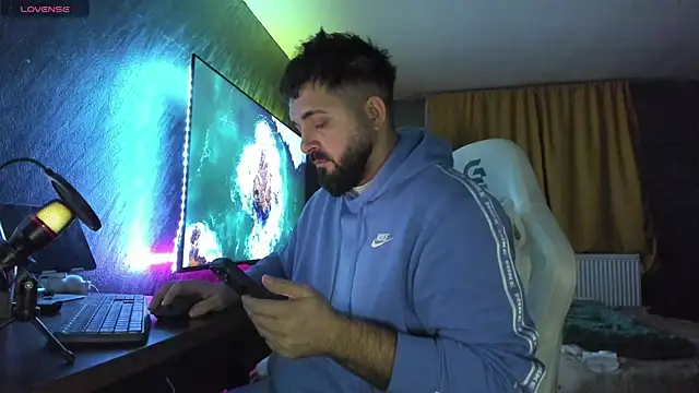 Eduu2322 online show from 12-22-25, 09:37