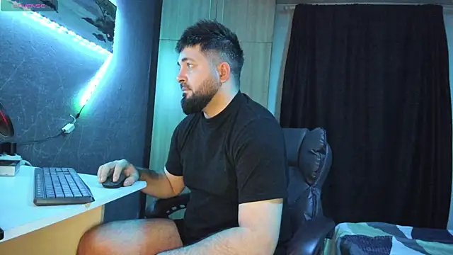 Snapshot of Eduu2322 chatting on 02-17-25, 10:16 Eduu2322 online show from 02-17-25, 10:16