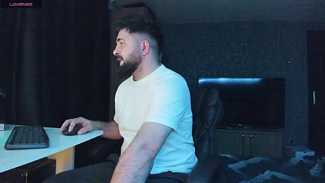 Snapshot of Eduu2322 chatting on 01-14-25, 10:34 Eduu2322 online show from 01-14-25, 10:34