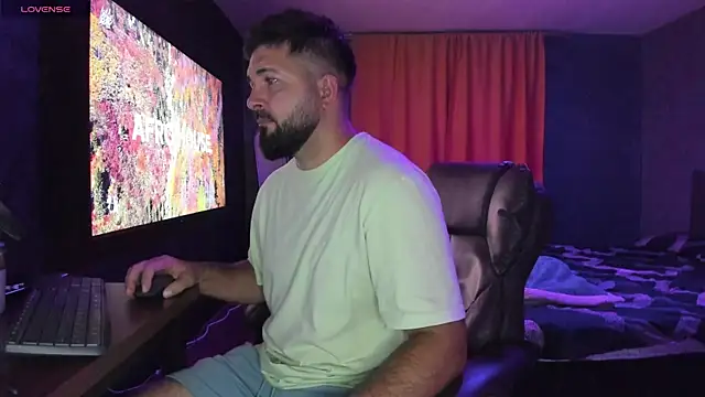 Snapshot of Eduu2322 chatting on 09-24-25, 08:15 Eduu2322 online show from 09-24-25, 08:15