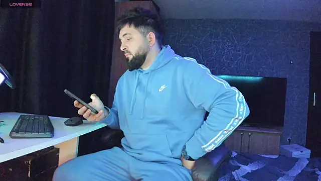 Snapshot of Eduu2322 chatting on 01-26-25, 10:02 Eduu2322 online show from 01-26-25, 10:02