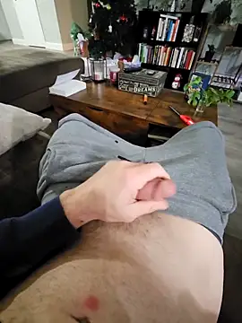 Snapshot of Cemg chatting on 12-19-25, 12:51 Cemg online show from 12-19-25, 12:51