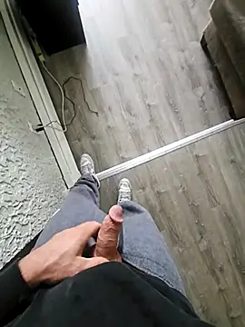 Snapshot of Cemg chatting on 11-09-25, 03:38 Cemg online show from 11-09-25, 03:38