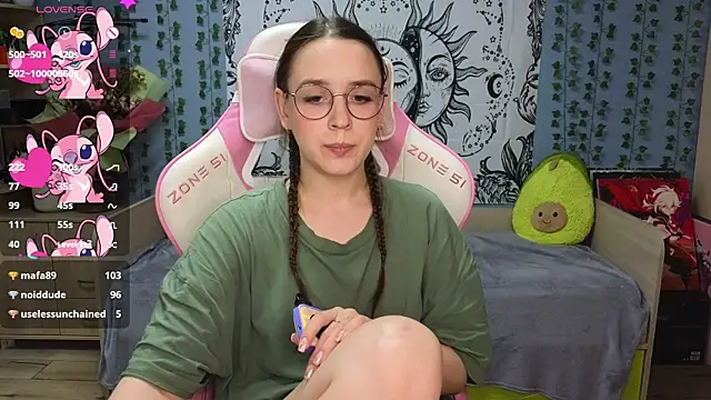 Snapshot of Sweet_frosti chatting on 02-10-25, 06:09 Sweet frosti online show from 02-10-25, 06:09