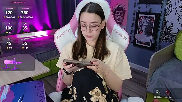 Sweet frosti online show from 12-17-25, 03:22