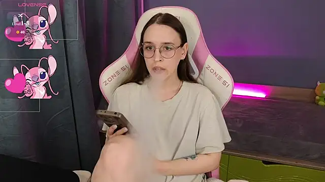 Snapshot of Sweet_frosti chatting on 06-29-26, 03:46 Sweet frosti online show from 06-29-26, 03:46