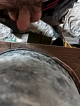 Snapshot of Rico-chow chatting on 10-13-25, 03:57 Rico-chow online show from 10-13-25, 03:57