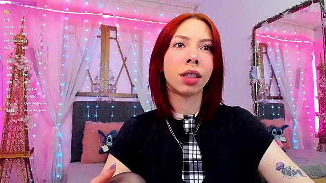 Snapshot of laura_olssen chatting on 10-08-25, 12:39 laura olssen online show from 10-08-25, 12:39