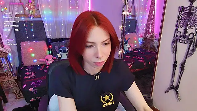 Snapshot of laura_olssen chatting on 02-26-25, 12:38 laura olssen online show from 02-26-25, 12:38