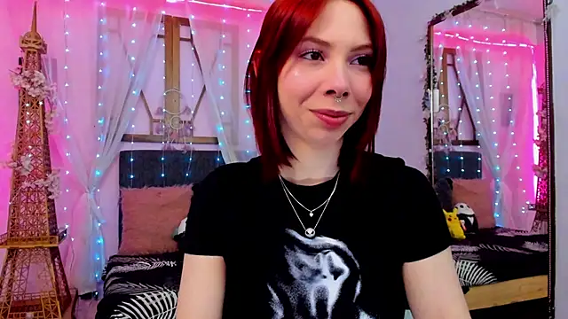 Snapshot of laura_olssen chatting on 09-16-25, 12:39 laura olssen online show from 09-16-25, 12:39