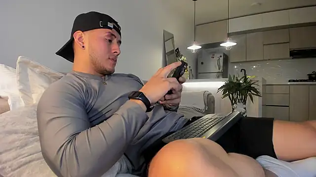 Chriskyle  online show from 02-19-25, 02:44