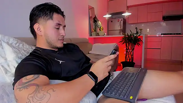 Chriskyle  online show from 11-19-25, 11:27