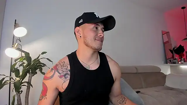 Chriskyle  online show from 03-11-25, 05:13