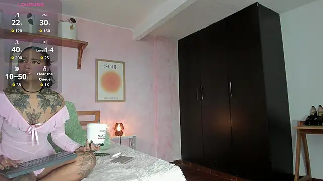 AliceBanks online show from 11-15-25, 11:25