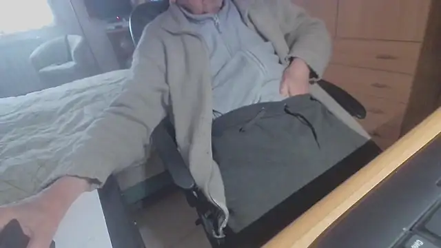 Snapshot of papillonhotofficial chatting on 02-02-25, 09:07 papillonhotofficial online show from 02-02-25, 09:07