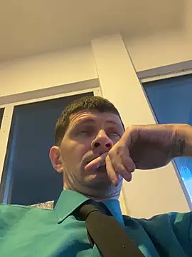 Juliano2289 online show from 04-19-26, 01:45