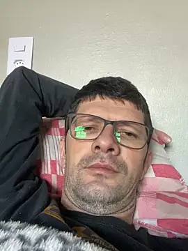 Juliano2289 online show from 05-13-26, 07:54