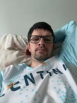 Juliano2289 online show from 07-08-26, 05:35
