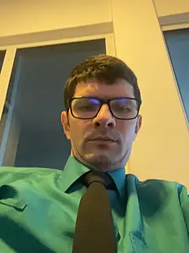 Juliano2289 online show from 05-12-26, 02:34