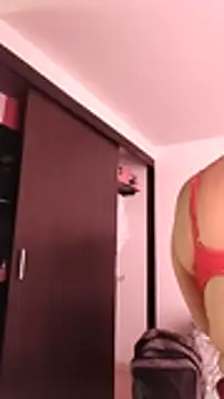 CurvySara1 online show from 06-29-26, 07:57