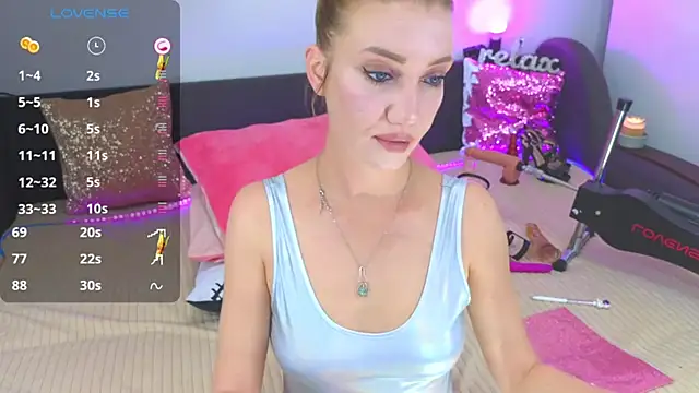 Snapshot of AlexaStoun chatting on 10-16-25, 02:25 AlexaStoun online show from 10-16-25, 02:25