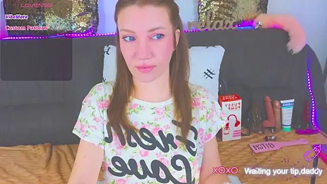 Snapshot of AlexaStoun chatting on 02-02-25, 02:45 AlexaStoun online show from 02-02-25, 02:45