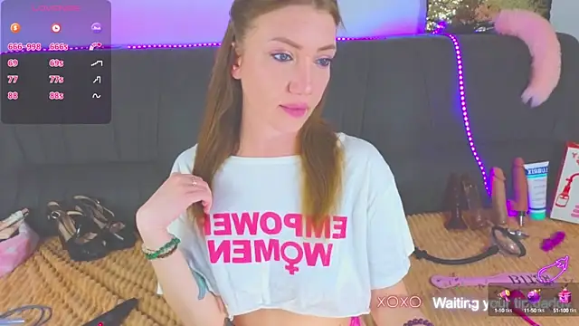 Snapshot of AlexaStoun chatting on 03-19-25, 01:18 AlexaStoun online show from 03-19-25, 01:18