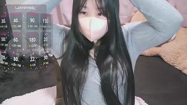 Snapshot of yuinyan3150 chatting on 11-21-25, 03:38 yuinyan3150 online show from 11-21-25, 03:38