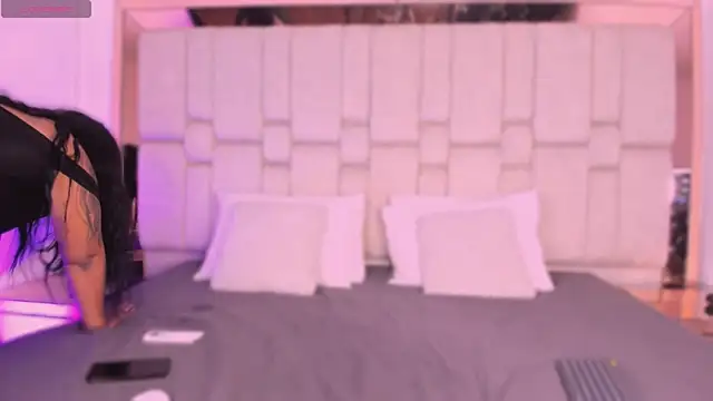 mary kisses online show from 11-10-25, 08:25