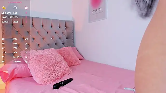 MafeOlimpo online show from 10-18-25, 08:00