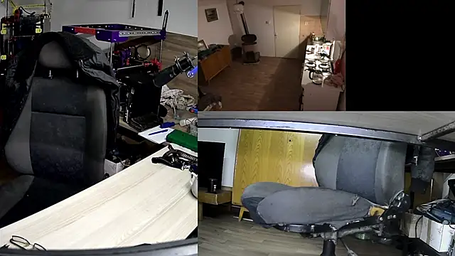 Snapshot of Happy_Michal chatting on 10-17-25, 04:42 Happy Michal online show from 10-17-25, 04:42