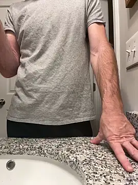 Snapshot of StrokinSnowman chatting on 10-23-25, 04:22 StrokinSnowman online show from 10-23-25, 04:22