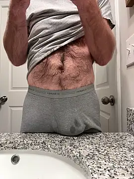 Snapshot of StrokinSnowman chatting on 10-13-25, 04:14 StrokinSnowman online show from 10-13-25, 04:14