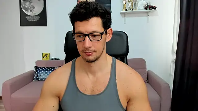 BrutusK08 online show from 12-04-25, 08:13