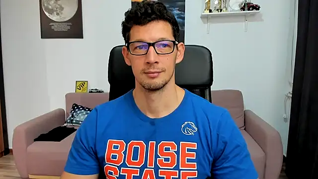 BrutusK08 online show from 11-21-25, 07:18