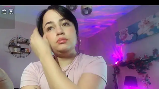 Snapshot of Lia_Roxx chatting on 02-20-25, 05:20 Lia Roxx online show from 02-20-25, 05:20