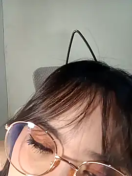 Snapshot of Chall_mee chatting on 01-17-26, 03:48 Chall mee online show from 01-17-26, 03:48