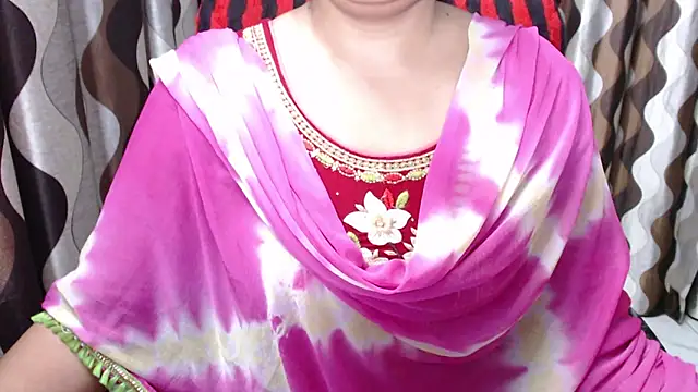 Snapshot of Kaur_Jannat chatting on 02-05-25, 09:29 Kaur Jannat online show from 02-05-25, 09:29