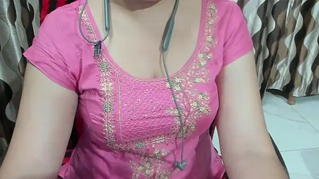 Snapshot of Kaur_Jannat chatting on 09-30-25, 06:25 Kaur Jannat online show from 09-30-25, 06:25