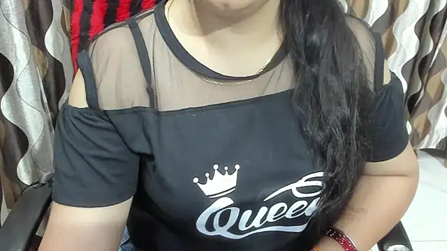 Snapshot of Kaur_Jannat chatting on 10-15-25, 06:27 Kaur Jannat online show from 10-15-25, 06:27